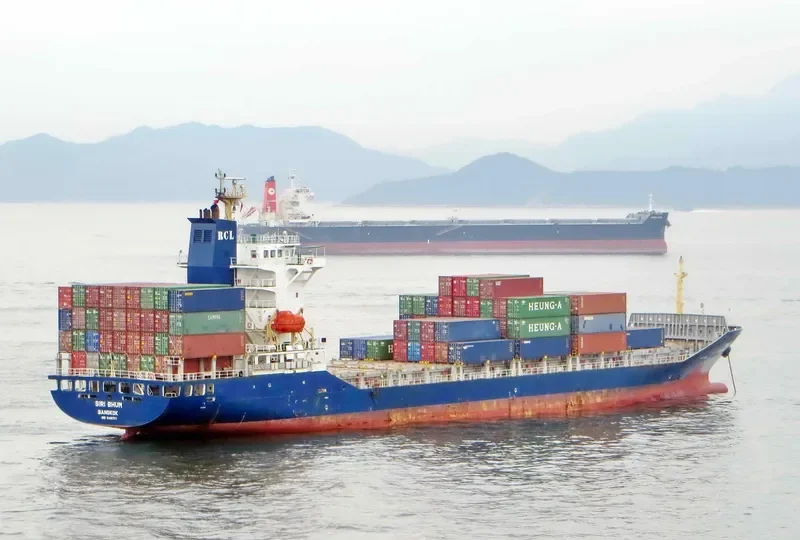 SIRI BHUM Container Ship IMO 9491719 photo 8
