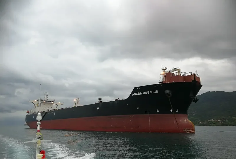 ANGRA DOS REIS Tanker IMO 9492000 photo 9