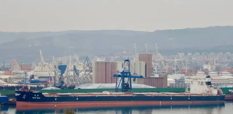 DAN MAY Bulk Carrier IMO 9492218 photo 5