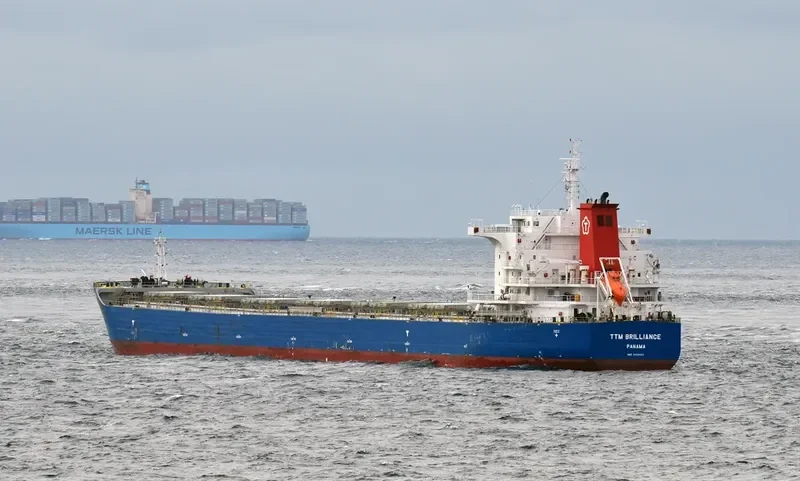 LMZ CERES Bulk Carrier IMO 9492490 photo 6