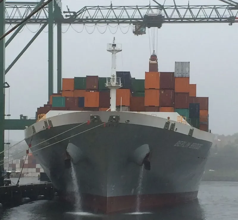 SEASPAN CHIBA Container Ship IMO 9492713 photo 3