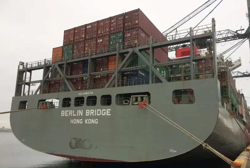 SEASPAN CHIBA Container Ship IMO 9492713 photo 4