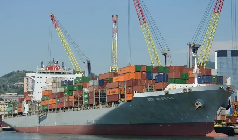 SEASPAN CHIBA Container Ship IMO 9492713 photo 5