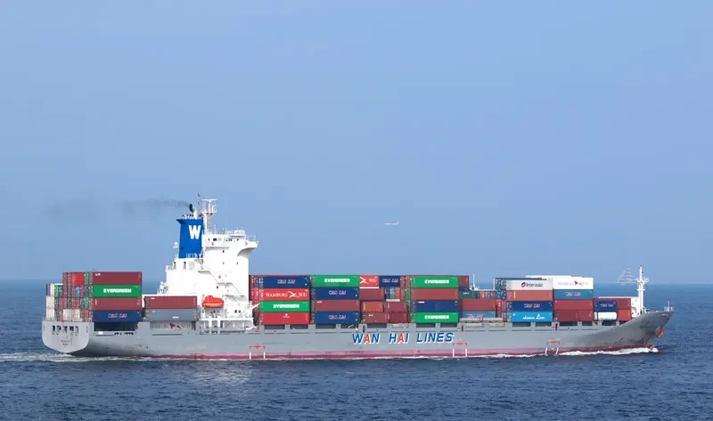 WAN HAI 272 Container Ship IMO 9493262 photo 6