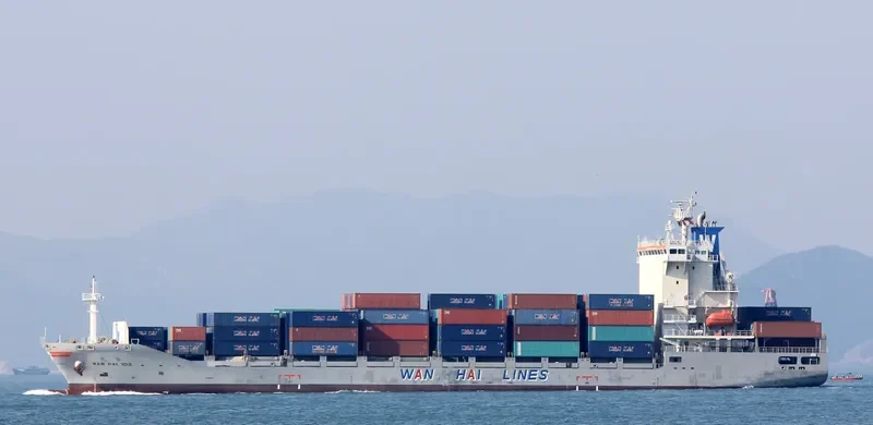 WAN HAI 102 Container Ship IMO 9493303 photo 5
