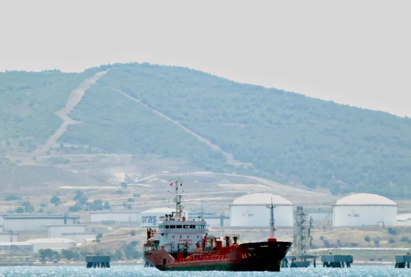 TRISTAR TRIUMPH Tanker IMO 9494199 photo 3