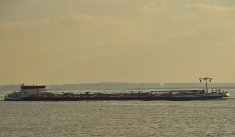 PROMOTION Tanker IMO 9494436