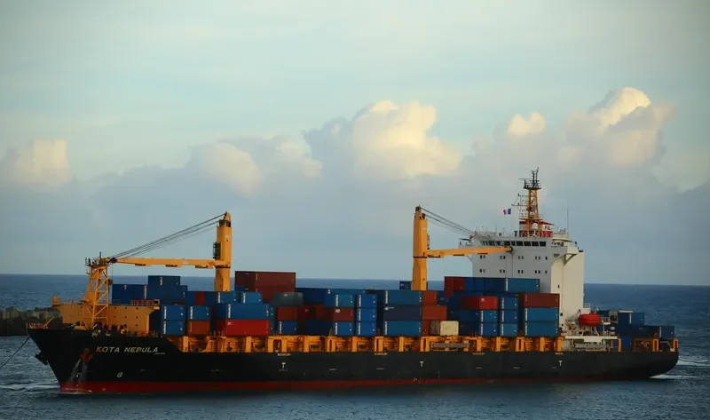 KOTA NEBULA Container Ship IMO 9494632 photo 4
