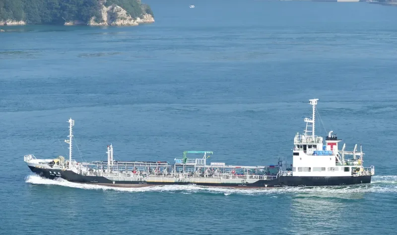 TOEI MARU Tanker IMO 9494979 photo 8