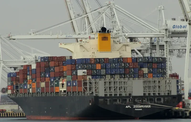 OOCL BRAZIL Container Ship IMO 9495038 photo 7