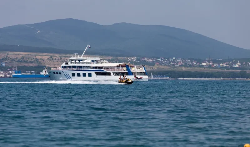IMPERIA Passenger Ship IMO 9495600 photo 2