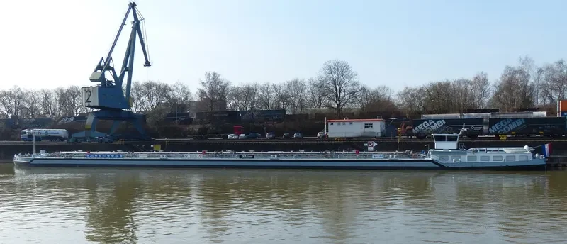 ZOEY.V Tanker IMO 9496434 photo 7