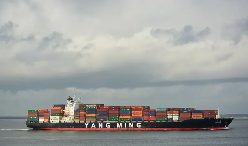 YM ESSENCE Container Ship IMO 9496599