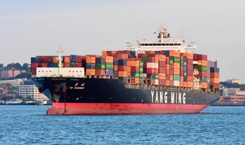 YM ESSENCE Container Ship IMO 9496599 photo 3