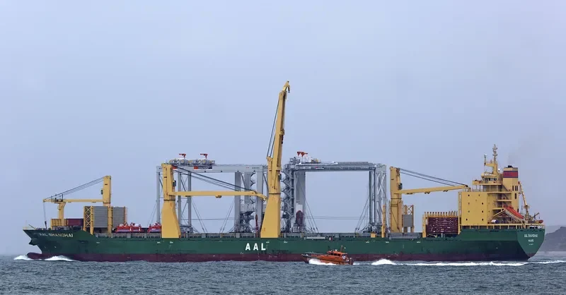 AAL SHANGHAI General Cargo IMO 9498377 photo 10