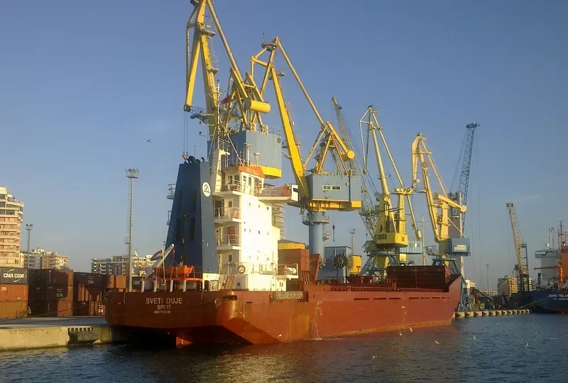 NAVIOS LYRA Bulk Carrier IMO 9498626 photo 9