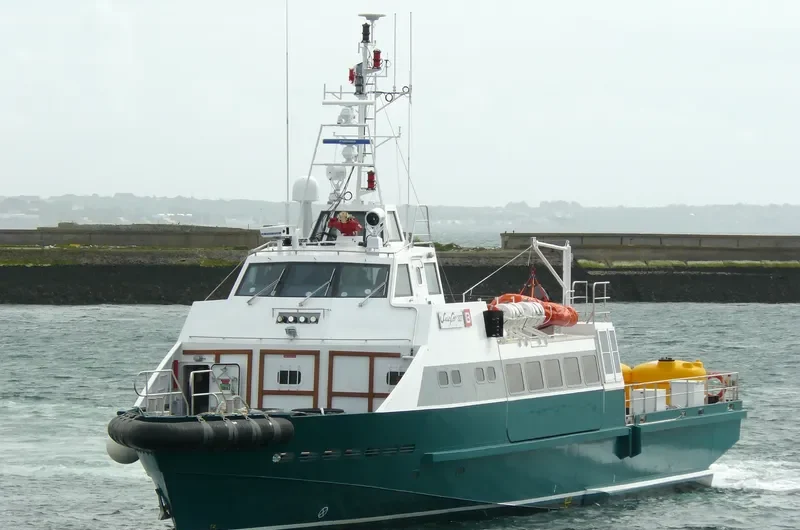 SURFER 327 Offshore Vessel IMO 9499711