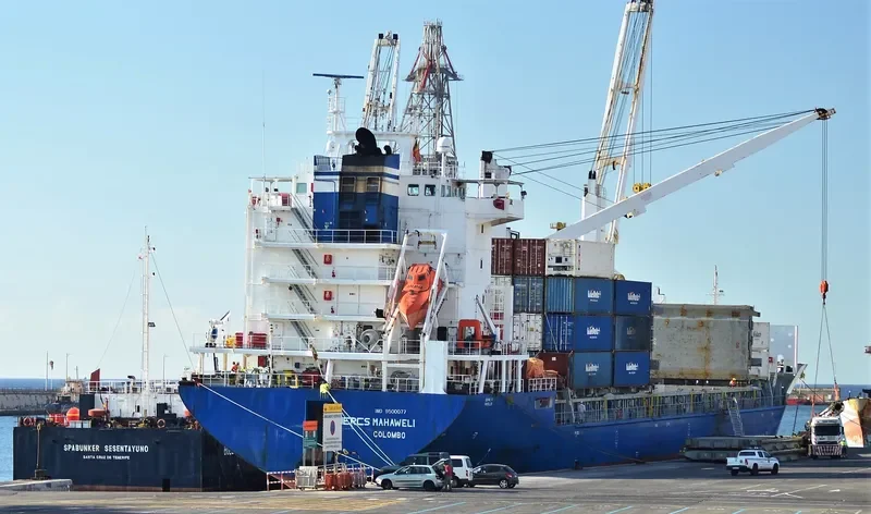 UML VALENTINA General Cargo IMO 9500077 photo 2