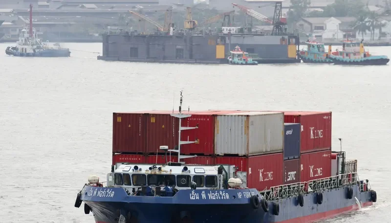 NP FORWARD Container Ship IMO 9501564 photo 6