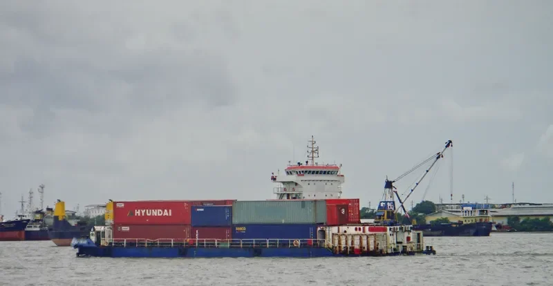 NP FORWARD Container Ship IMO 9501564 photo 9