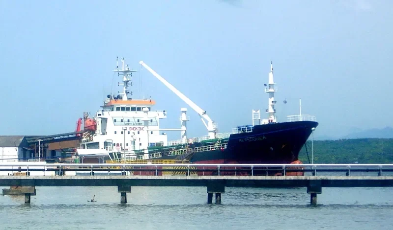MA.VERONICA Tanker IMO 9501631 photo 3