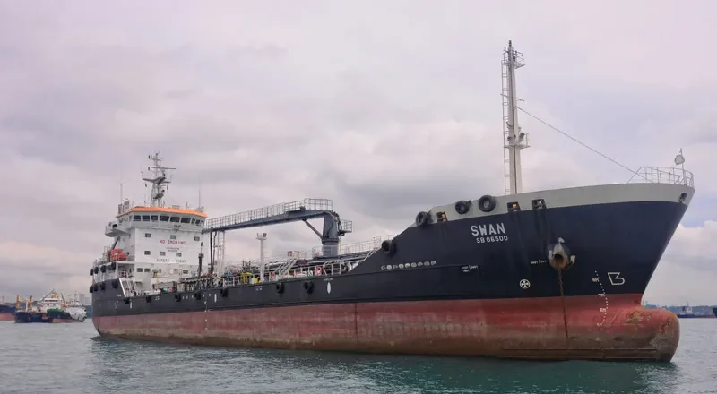 SWAN Tanker IMO 9502386 photo 2