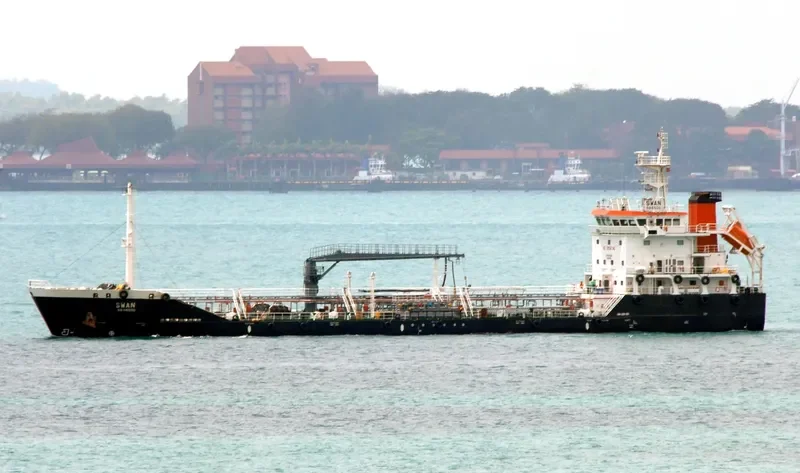 SWAN Tanker IMO 9502386 photo 4