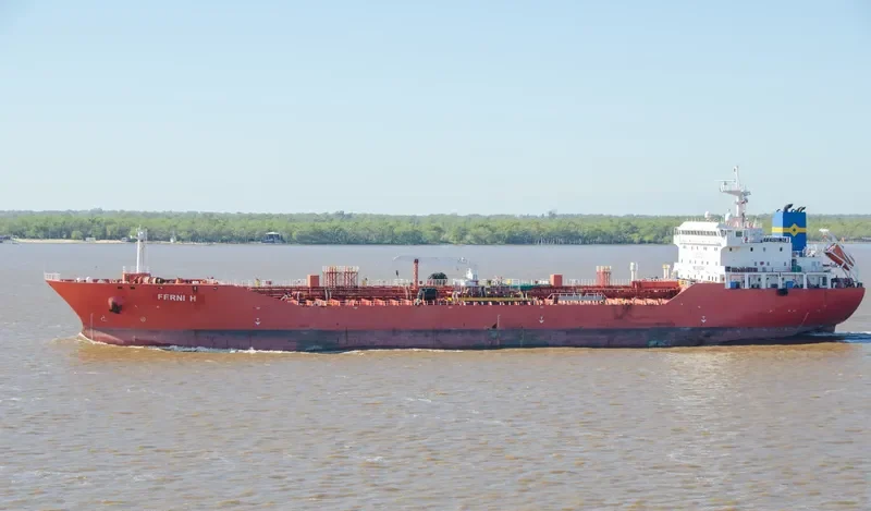 FERNI H Tanker IMO 9502441 photo 4