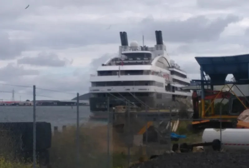 L'AUSTRAL Passenger Ship IMO 9502518 photo 2