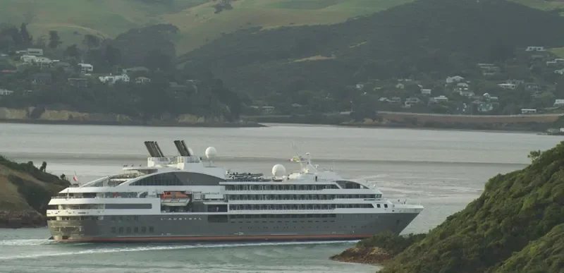 L'AUSTRAL Passenger Ship IMO 9502518 photo 7