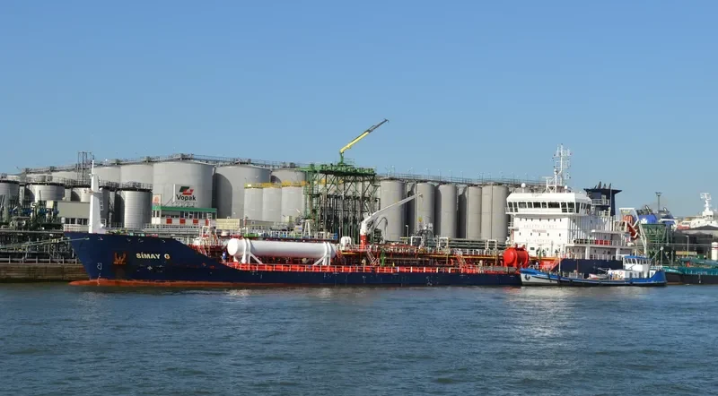 AVISOA Tanker IMO 9502661 photo 5
