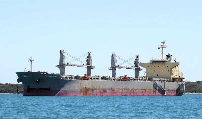 PYTHAGORAS Bulk Carrier IMO 9502855 photo 9