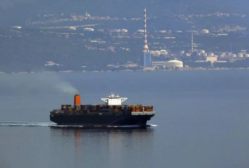 MAERSK EDIRNE Container Ship IMO 9502867 photo 10