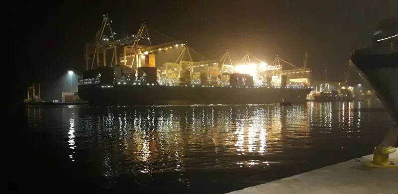 MAERSK EMERALD Container Ship IMO 9502910 photo 2