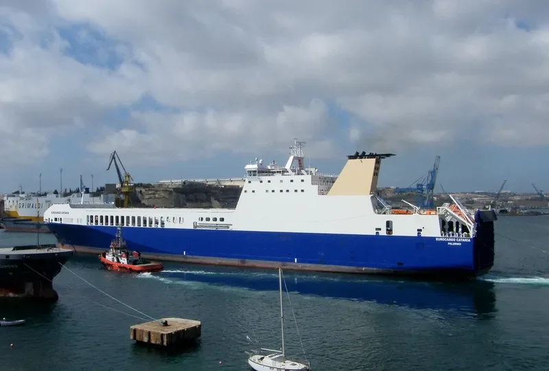 EUROCARGO CATANIA Ro-Ro IMO 9503627 photo 5