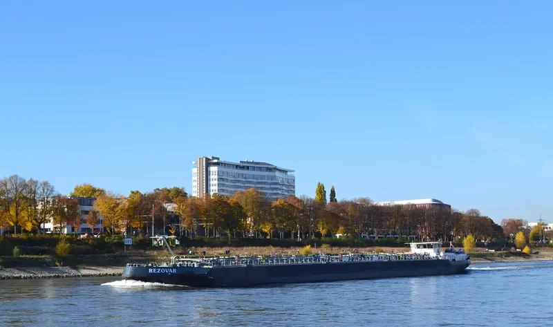 REZOVAR Tanker IMO 9503835 photo 3