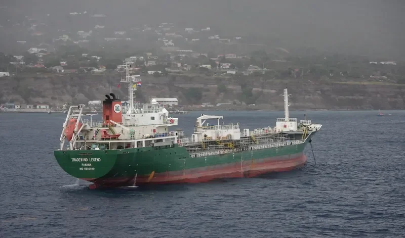 TRADEWIND LEGEND Tanker IMO 9503940 photo 2