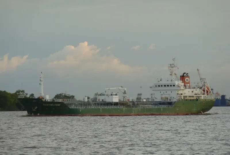 TRADEWIND LEGEND Tanker IMO 9503940 photo 4
