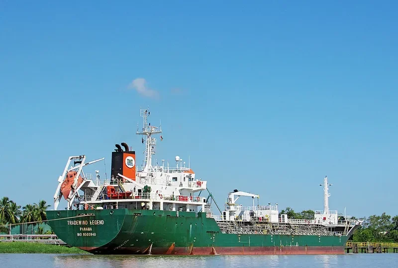TRADEWIND LEGEND Tanker IMO 9503940 photo 5