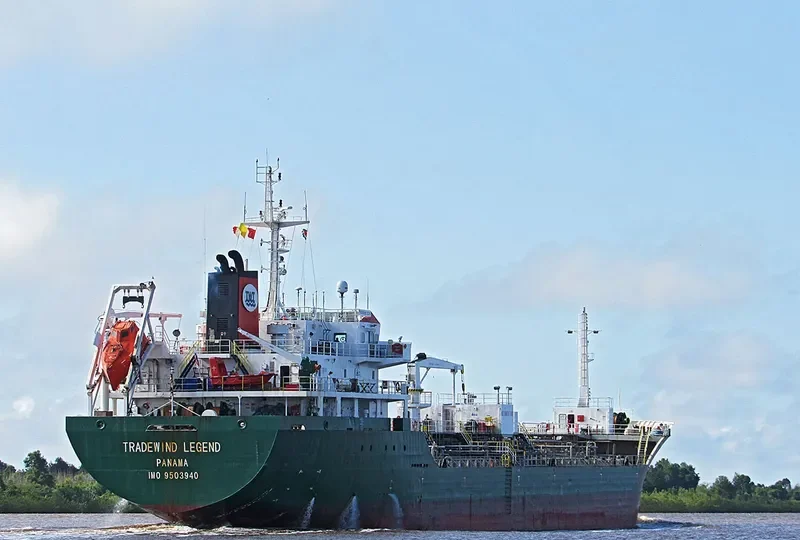 TRADEWIND LEGEND Tanker IMO 9503940 photo 7