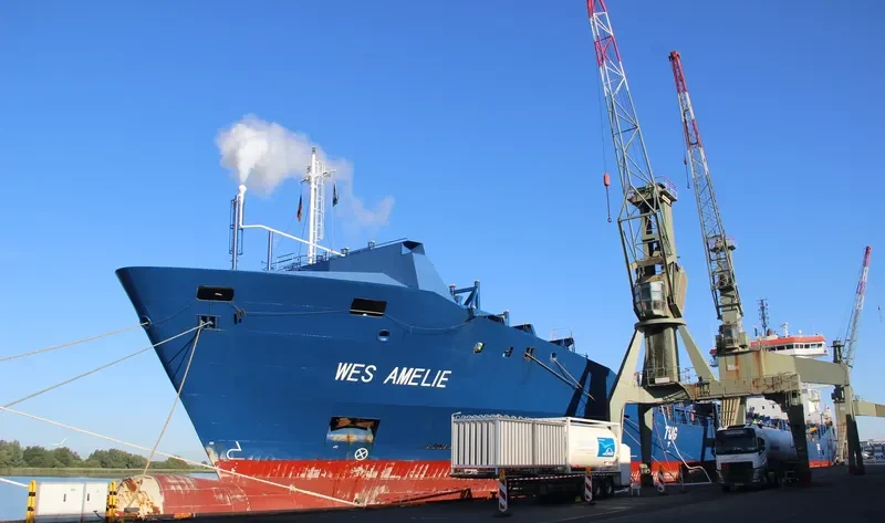 WES AMELIE Container Ship IMO 9504059 photo 6