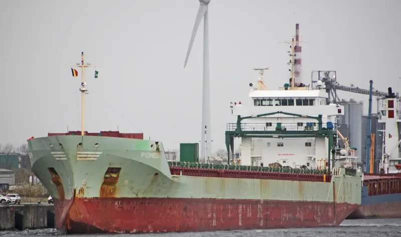 PIONEER Container Ship IMO 9504102 photo 6