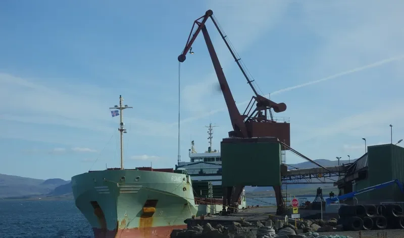 PIONEER Container Ship IMO 9504102 photo 8