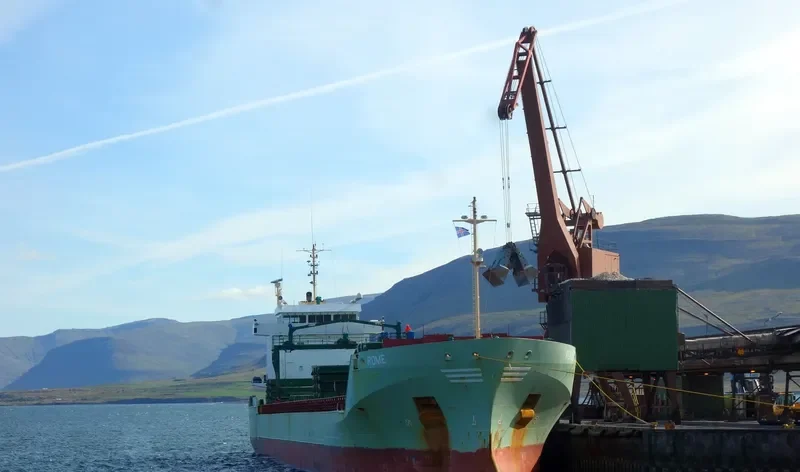 PIONEER Container Ship IMO 9504102 photo 9