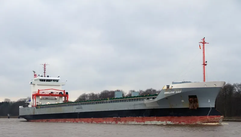 ARKLOW DAY Container Ship IMO 9504140 photo 2