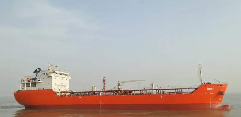 BD 51 Tanker IMO 9505003 photo 2