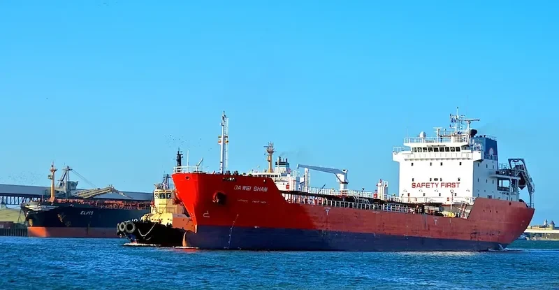 BD 51 Tanker IMO 9505003 photo 5