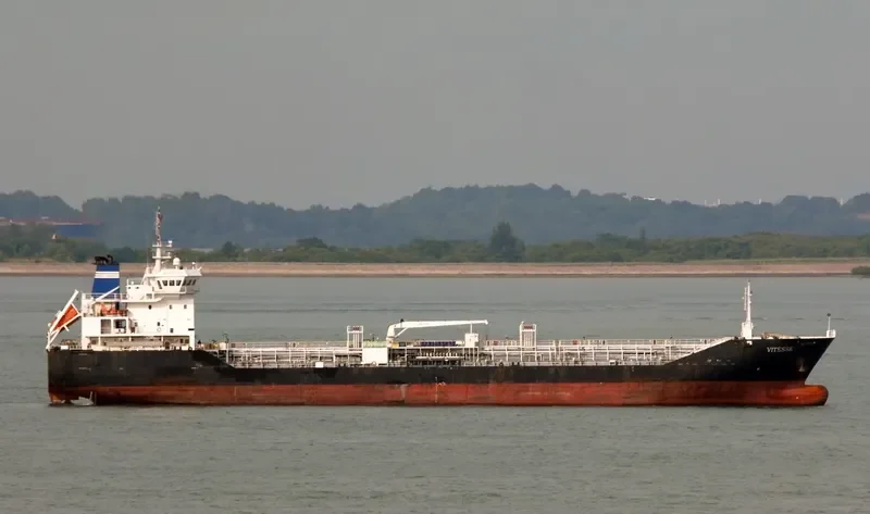 VITESSE Tanker IMO 9505390 photo 2