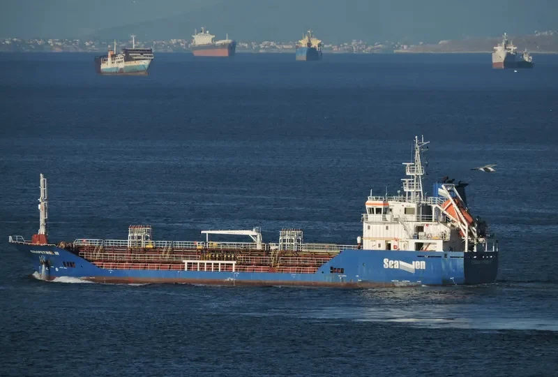 EVIAPETROL III Tanker IMO 9505754 photo 3