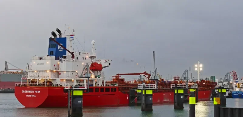 GREENWICH PARK Tanker IMO 9505998 photo 5